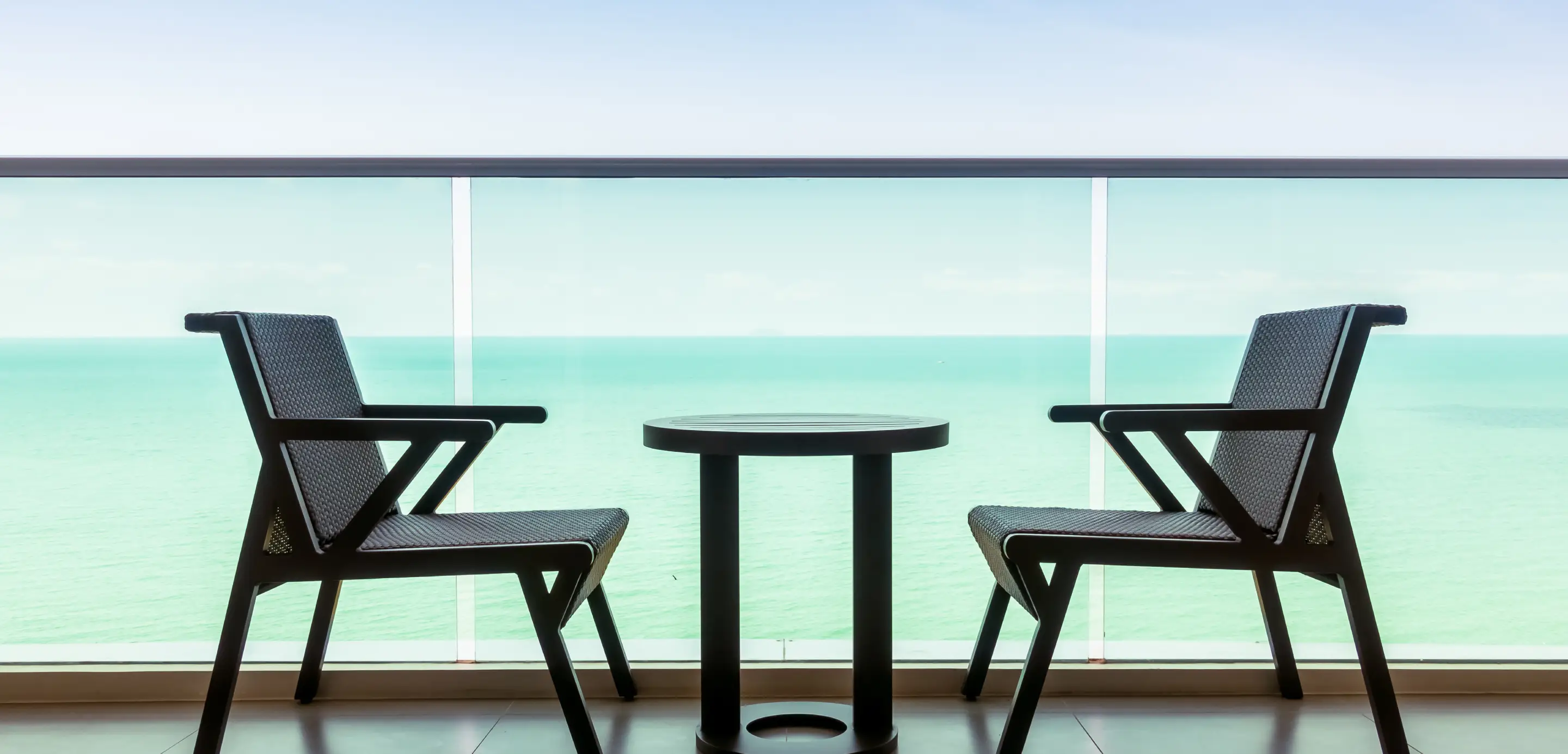 Balkon Kaca Hotel