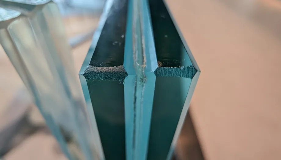 Laminated Glass untuk Keamanan