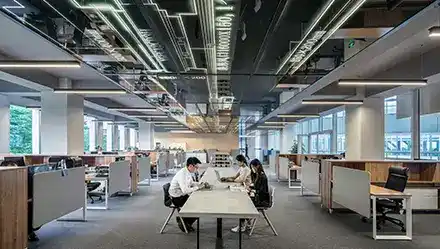 Kantor Esa Glass